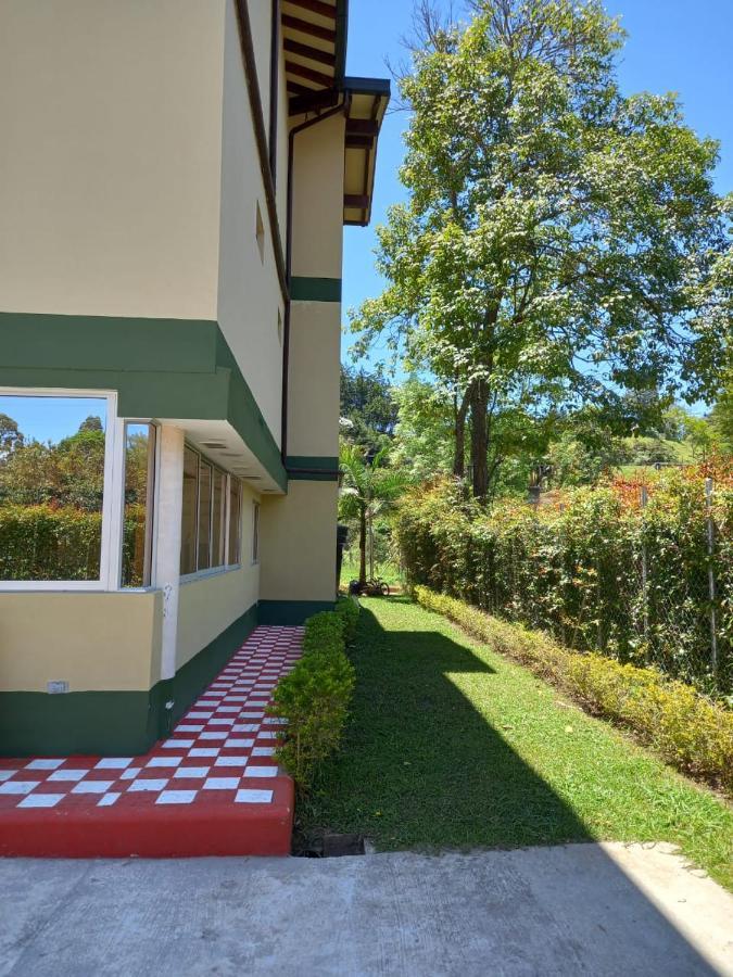 Finca Hotel Zona Franca Rionegro Bagian luar foto