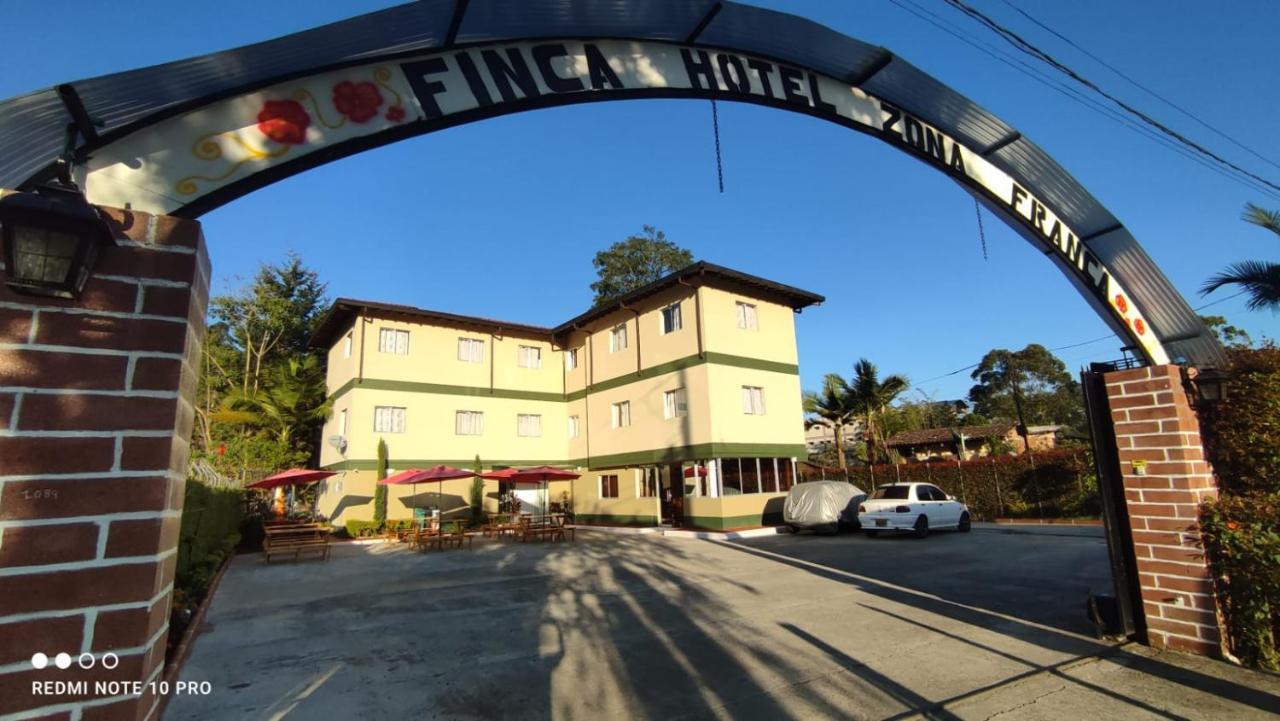 Finca Hotel Zona Franca Rionegro Bagian luar foto